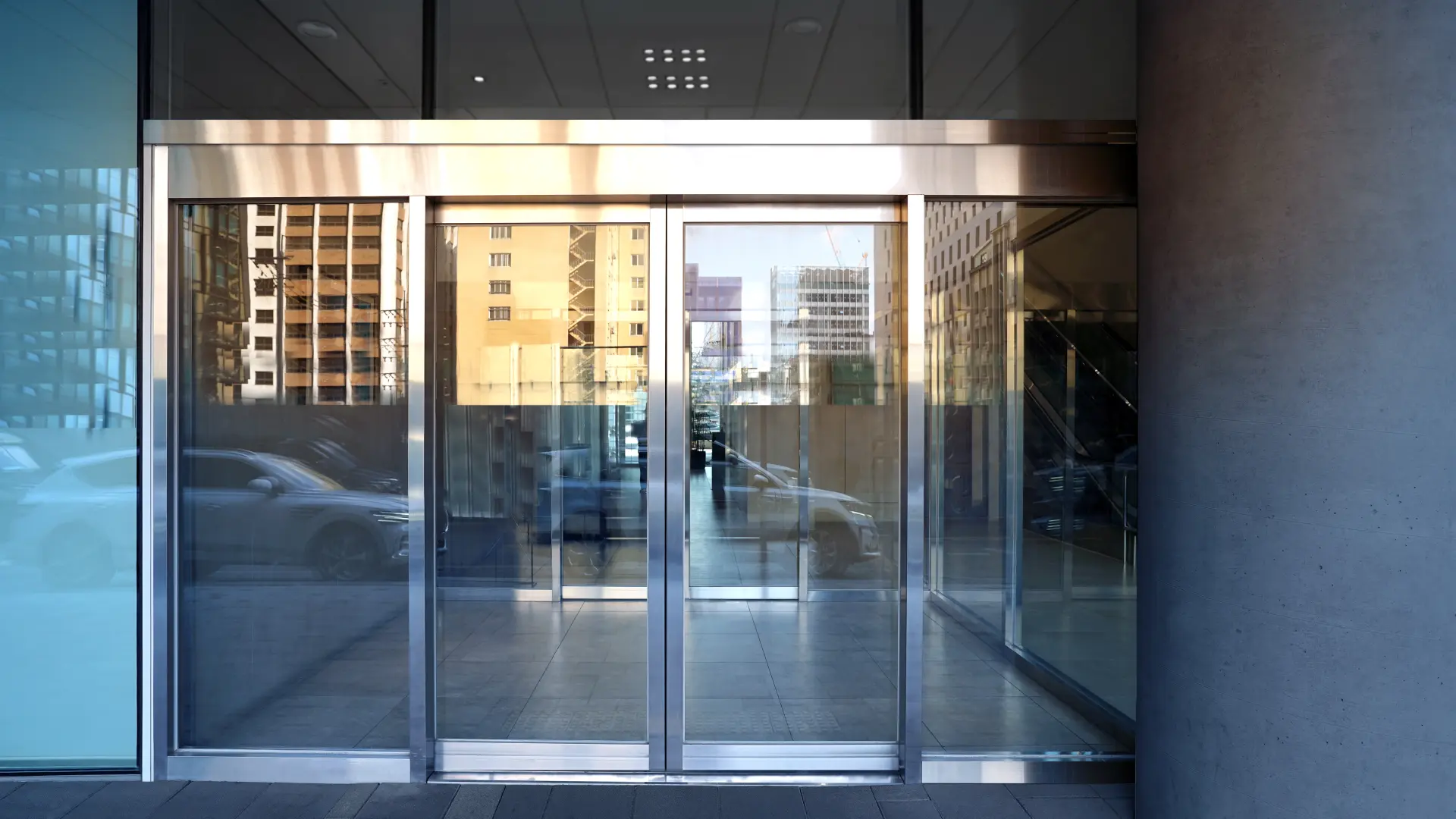 Commercial Automatic Doors Installation Warwickshire,Nuneaton and Rugby